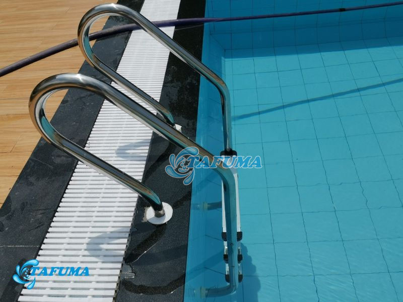 Lựa chọn thang bể bơi tại những đơn vị uy tín để đảm bảo chất lượng