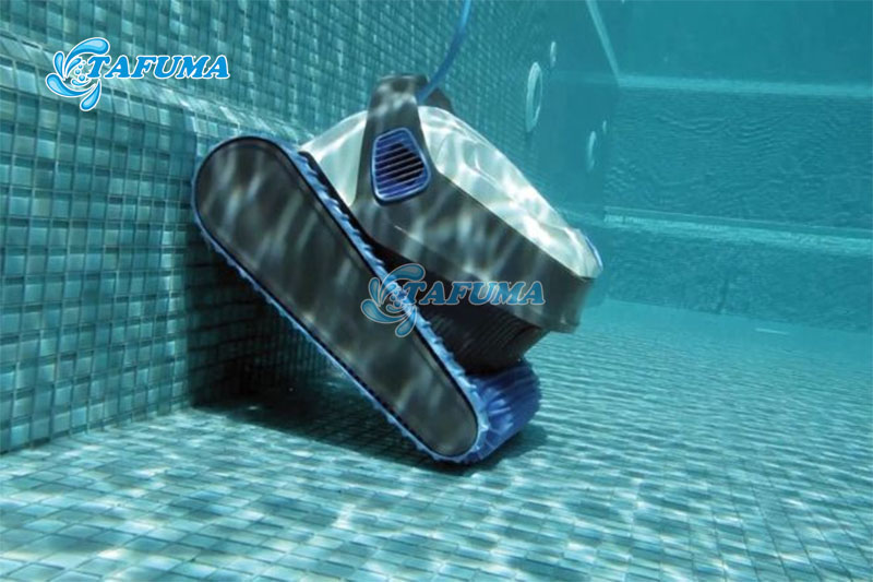 Robot vệ sinh bể bơi