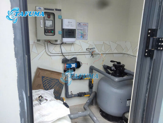 Bảng điều khiển hóa chất bể bơi