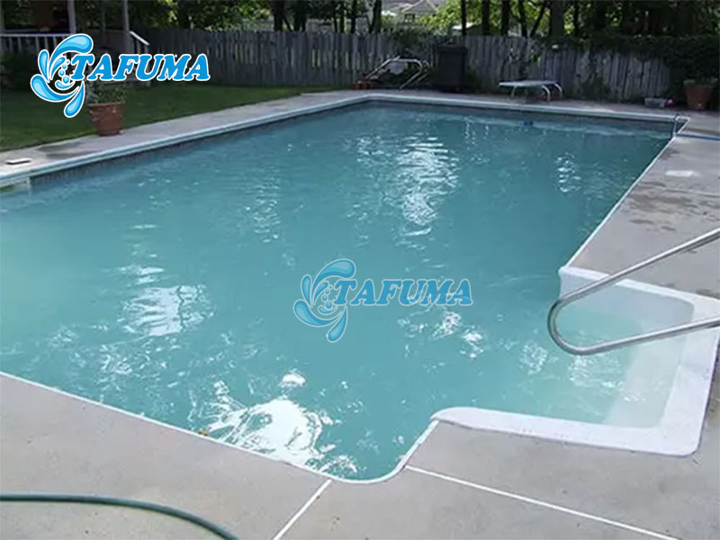 Dùng máy bơm kém chất lượng khiến nước hồ bơi lọc không sạch, bị ô nhiễm