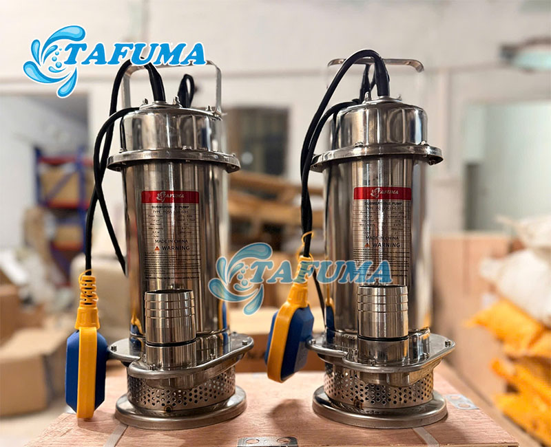 Kiếm tra thông số của bơm chìm xem có phù hợp với độ sâu của giếng, đài phun nước không