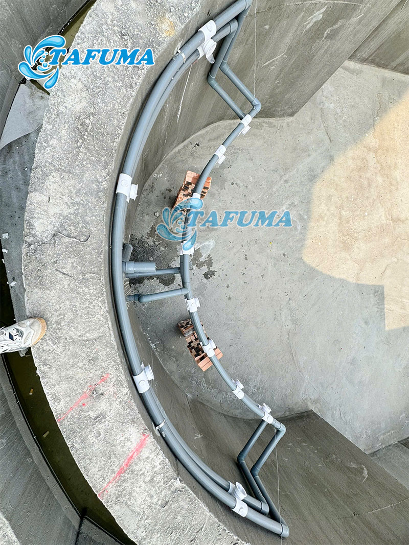 Đường ống đài phun nước để lắp đặt bơm chìm